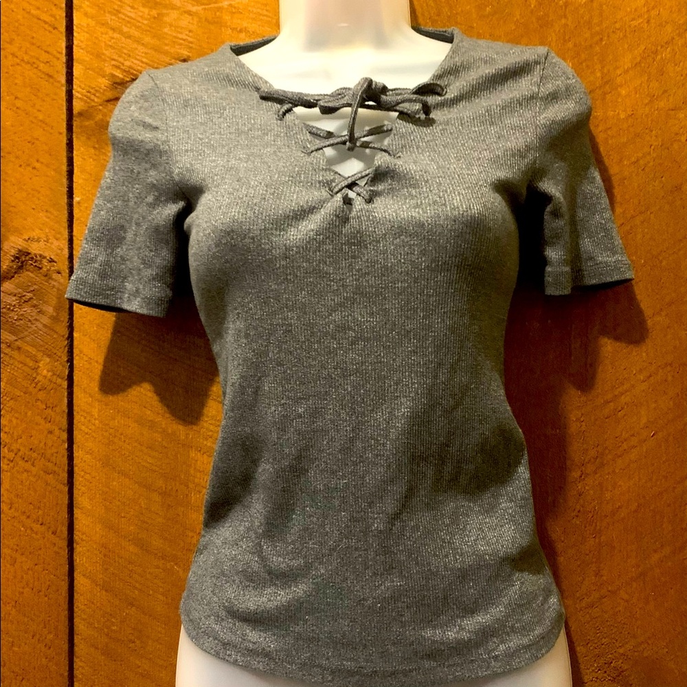 Cute casual grey top
